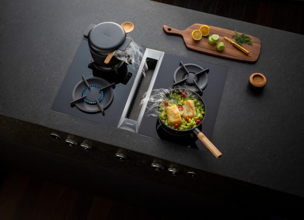 BORA Professional Gaskochfeld mit Kochfeldabzug und Wokbrenner
