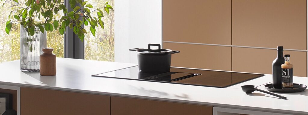berbel Downline Compact Kochfeld mit integriertem Abzug, flächenbündig in der Arbeitsplatte